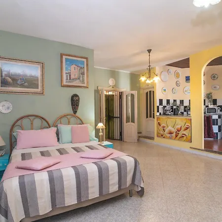 Il Rifugio Sul Mare Con Piscina Apartament *